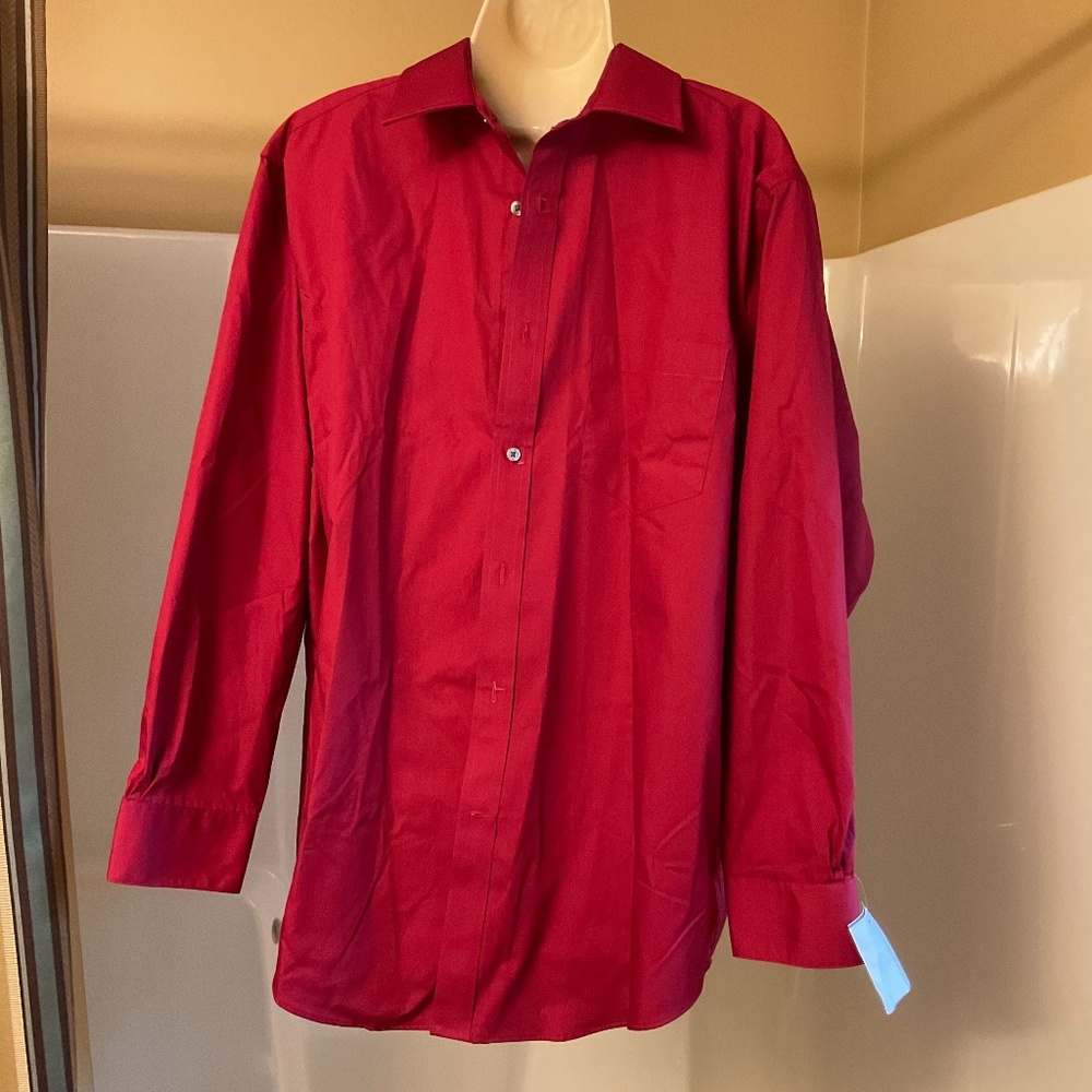 Men’s XL NWT Steve Harvey button down collared  shirt red